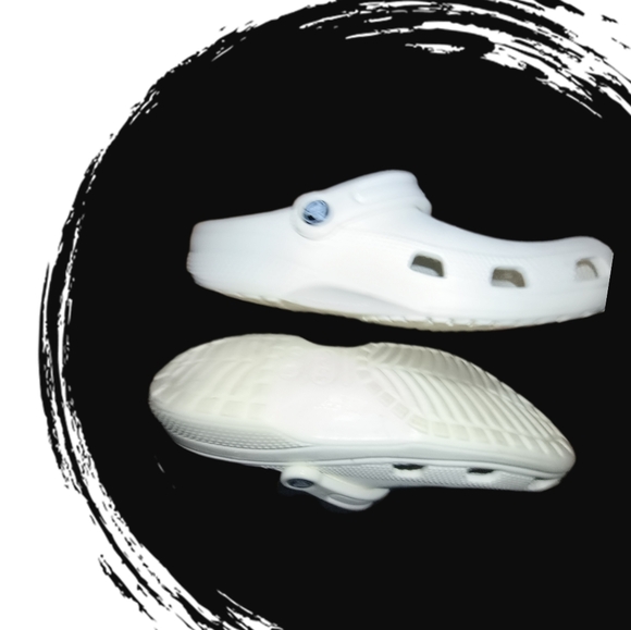 Classic White CROCS - Picture 2 of 5